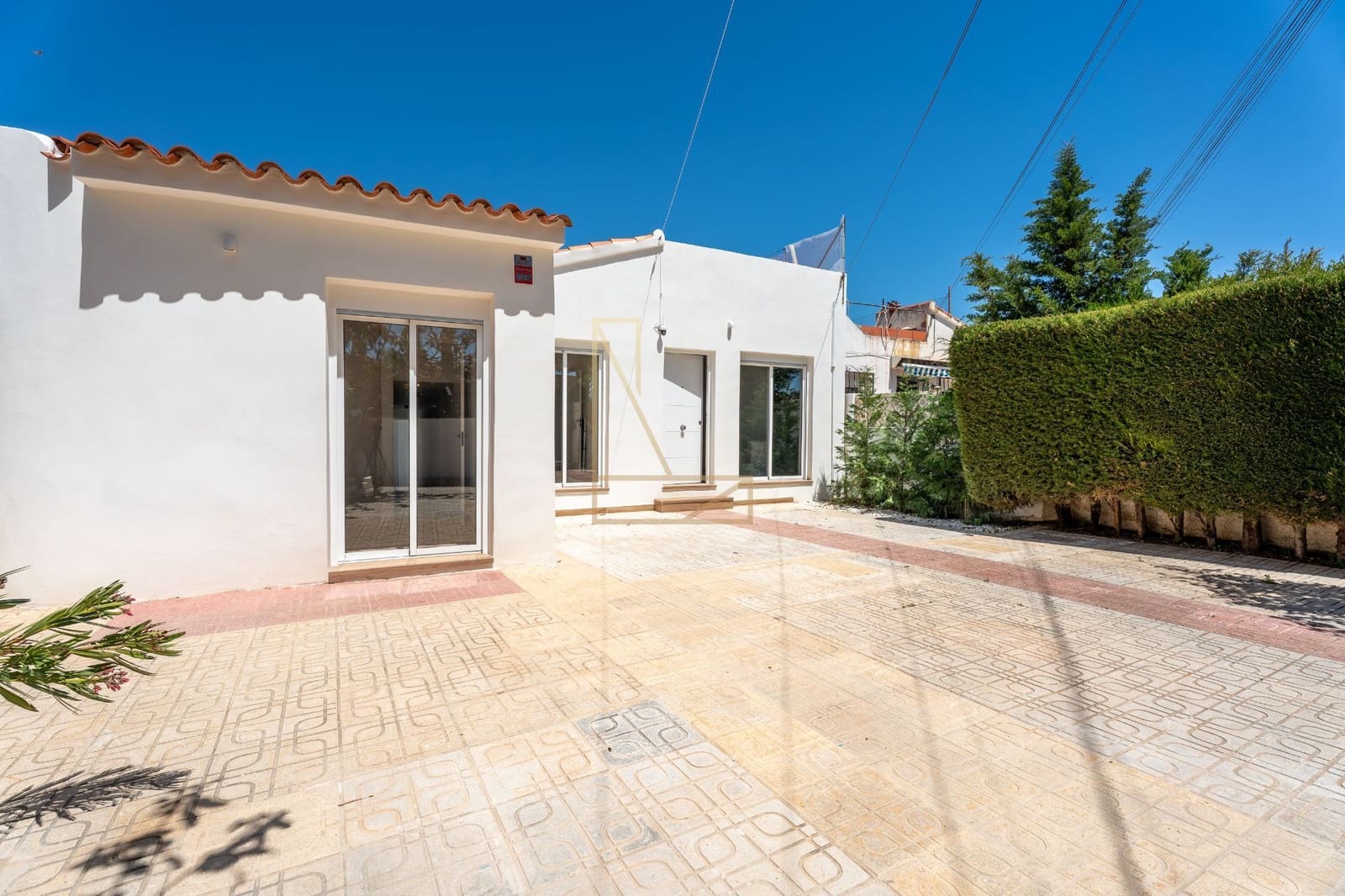 4 bedroom Semi-detached Villa for sale in La Nucia with garage - € 395,000 (Ref: 9806037)