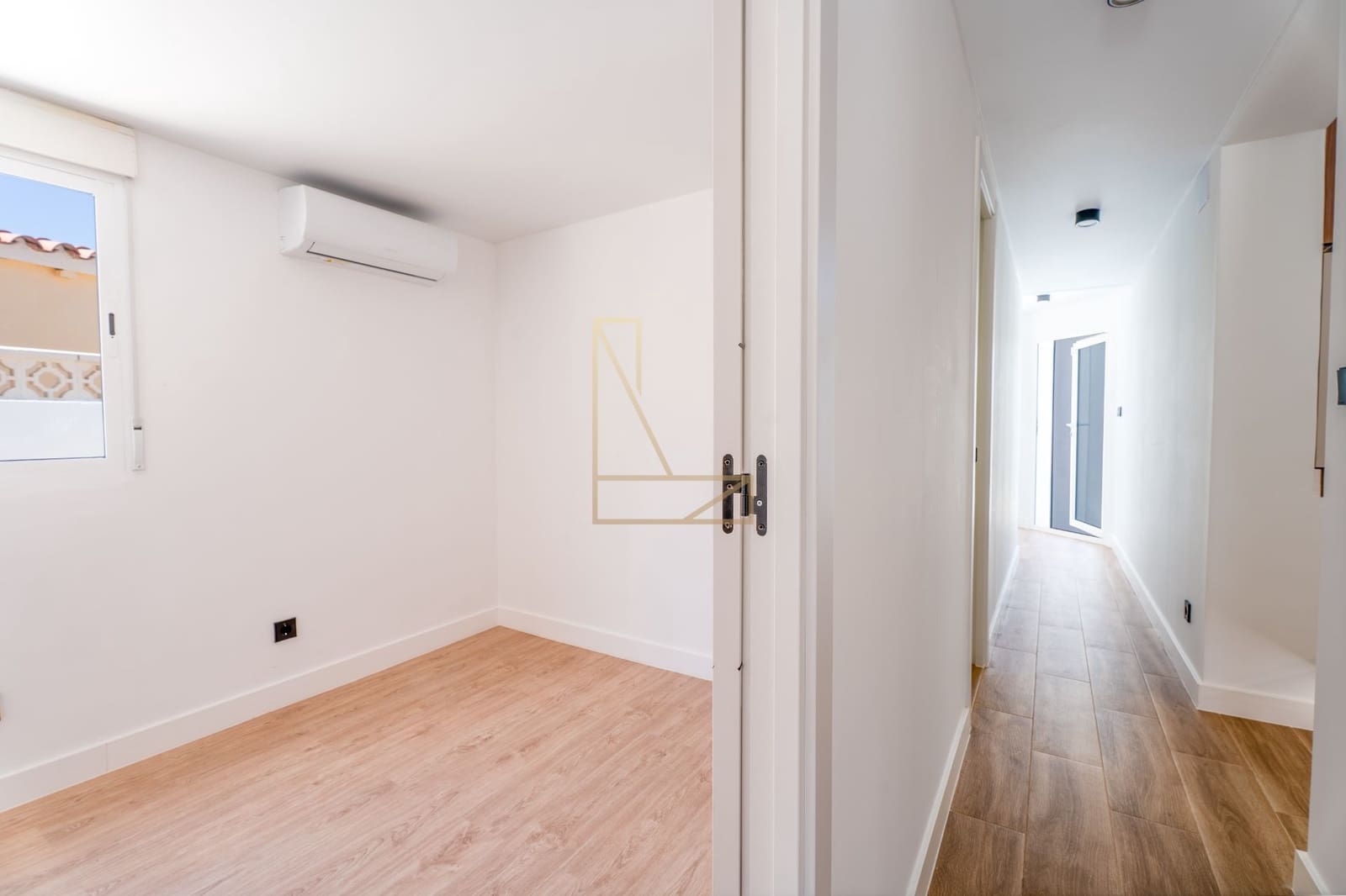 4 bedroom Semi-detached Villa for sale in La Nucia with garage - € 395,000 (Ref: 9806037)