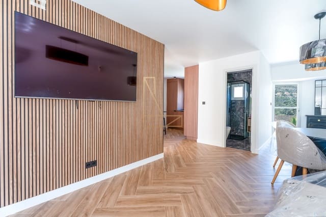 4 bedroom Semi-detached Villa for sale in La Nucia with garage - € 395,000 (Ref: 9806037)