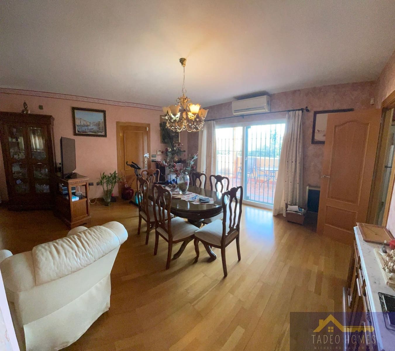 5 bedroom Villa for sale in Fortuna with pool garage - € 299,950 (Ref: 10034645)