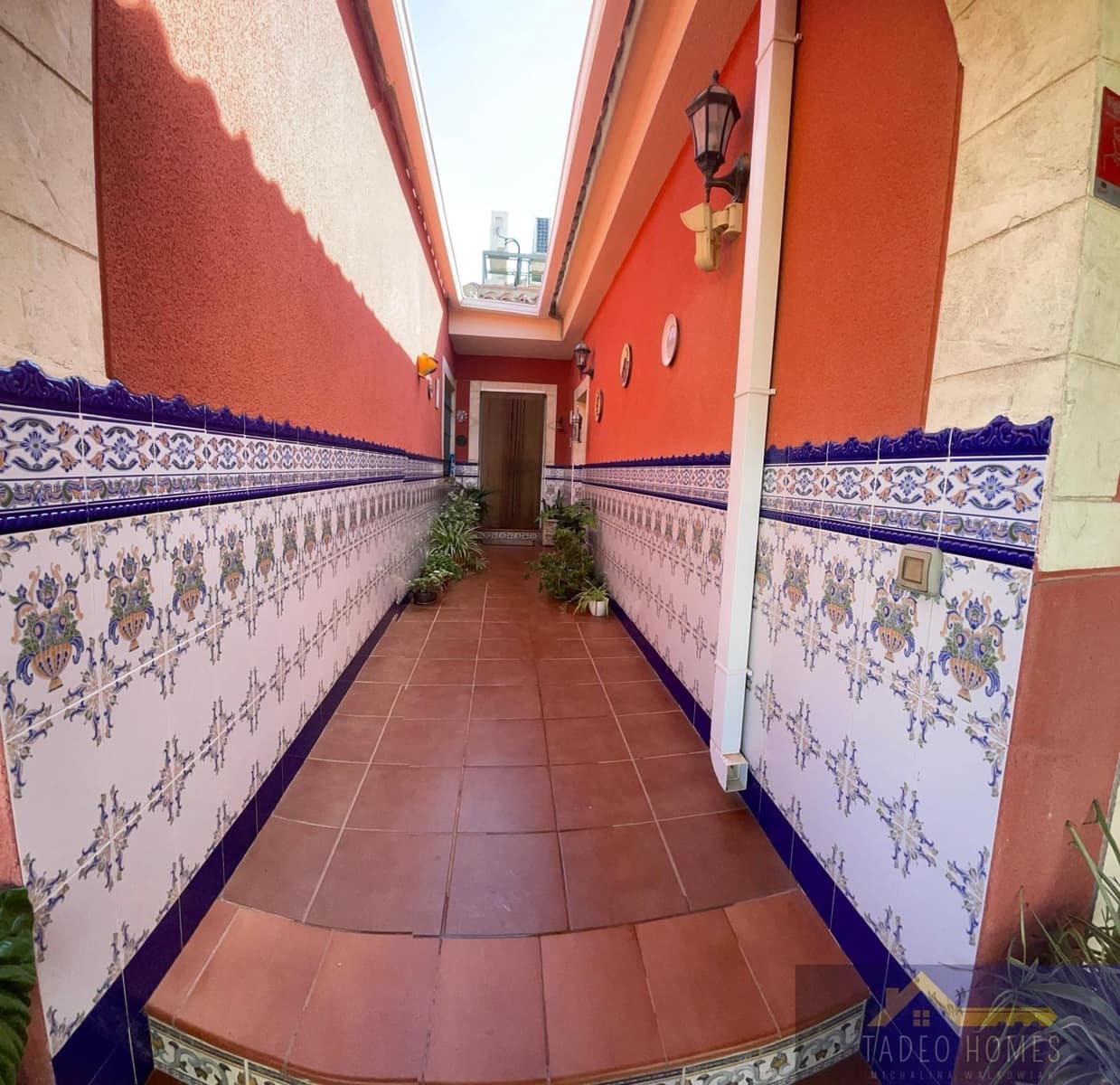5 bedroom Villa for sale in Fortuna with pool garage - € 299,950 (Ref: 10034645)