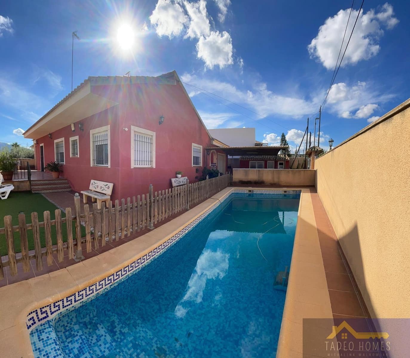 5 bedroom Villa for sale in Fortuna with pool garage - € 299,950 (Ref: 10034645)