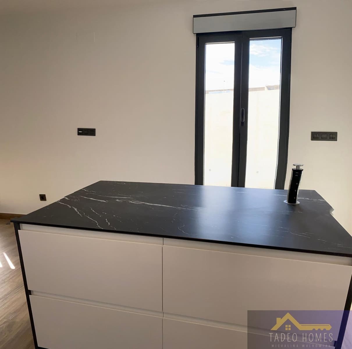 3 bedroom Villa for sale in Fortuna with pool garage - € 295,000 (Ref: 10034648)