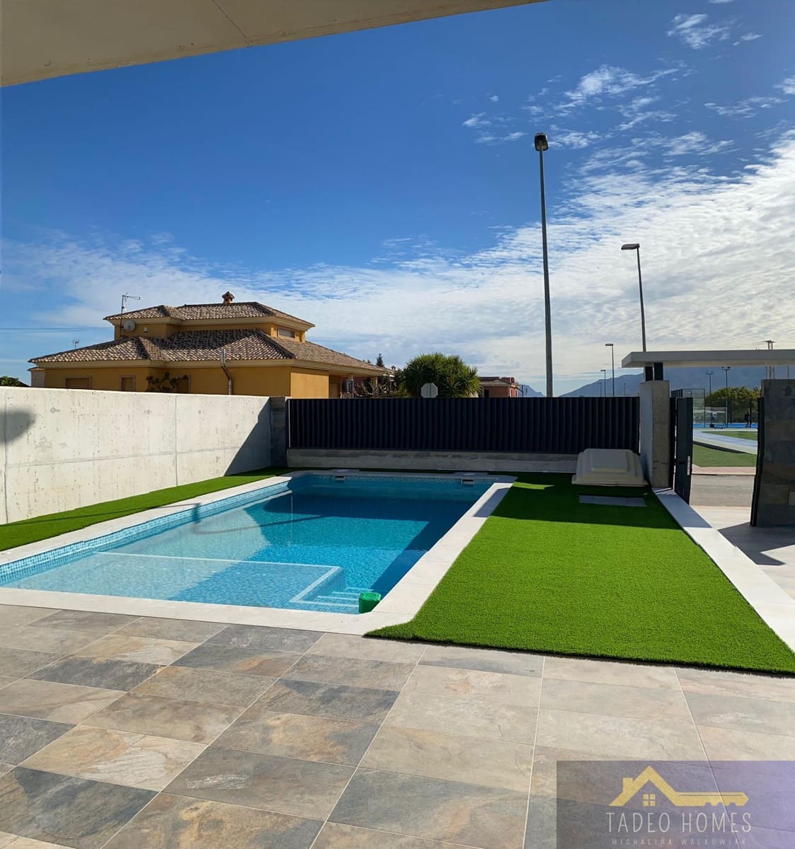 3 bedroom Villa for sale in Fortuna with pool garage - € 295,000 (Ref: 10034648)