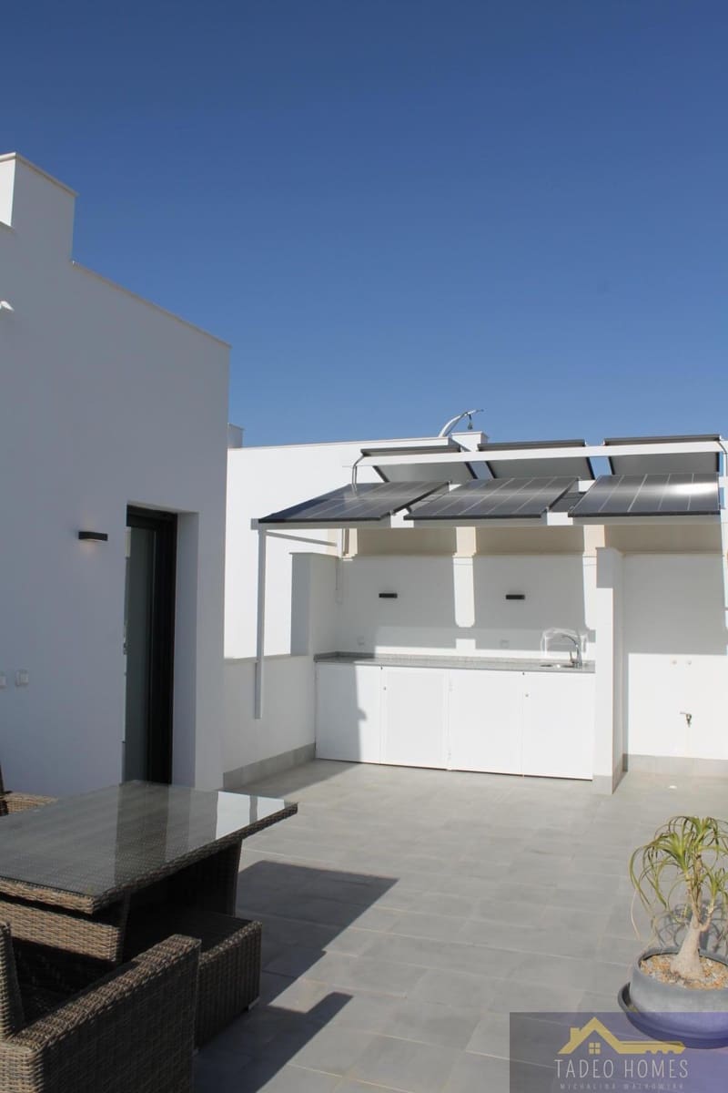3 camera da letto Villa in vendita in Roldan con piscina - 416.900 € (Rif: 10034649)