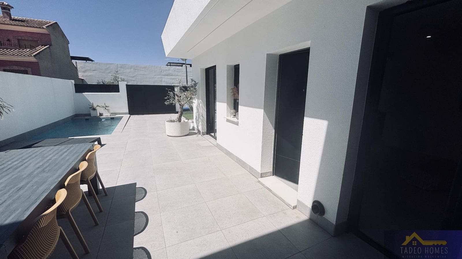 2 chambre Villa/Maison à vendre à Roldan avec piscine garage - 289 900 € (Ref: 10034652)