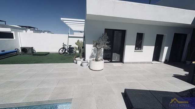 2 sovrum Villa till salu i Roldan, Torre-Pacheco med pool garage - 289 900 € (Ref: 10034652)