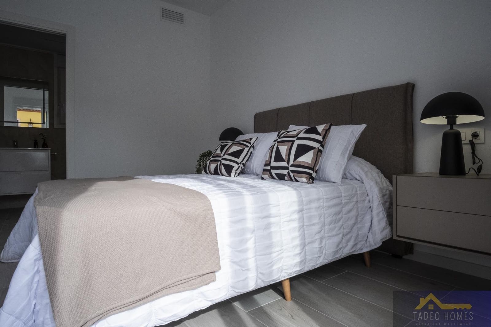 3 sypialnia Dom blizniak na sprzedaż w Avileses z basenem garażem - 289 900 € (Ref: 10151507)