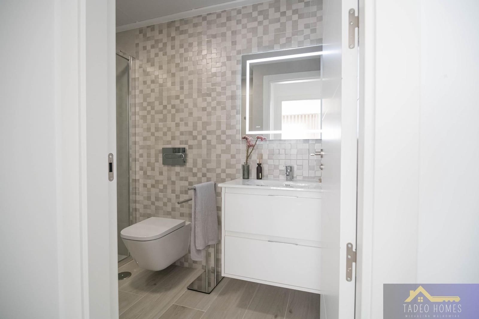3 sypialnia Dom blizniak na sprzedaż w Avileses z basenem garażem - 289 900 € (Ref: 10151507)