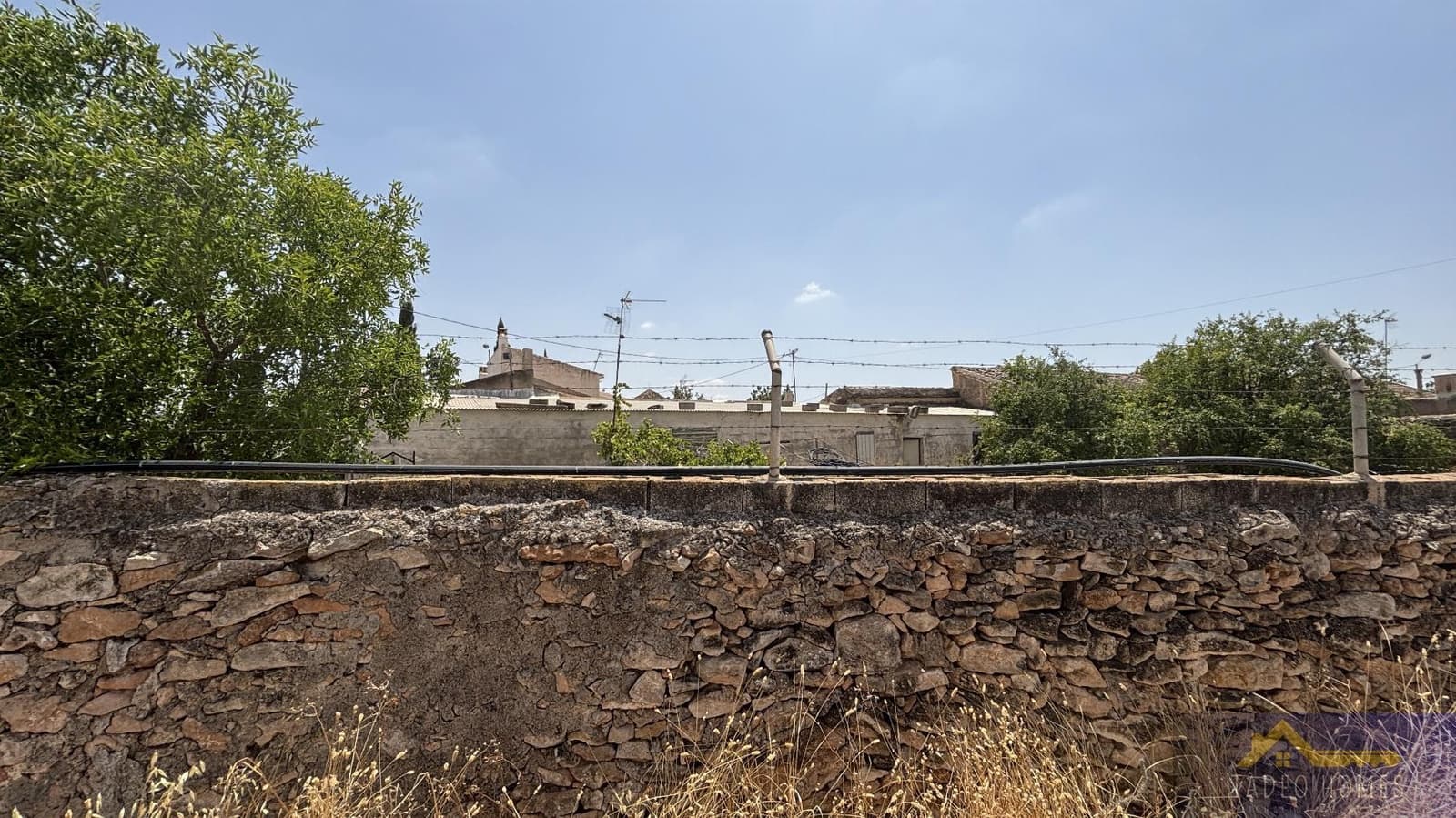 6 bedroom Finca/Country House for sale in Los Martinez del Puerto - € 219,500 (Ref: 9422217)