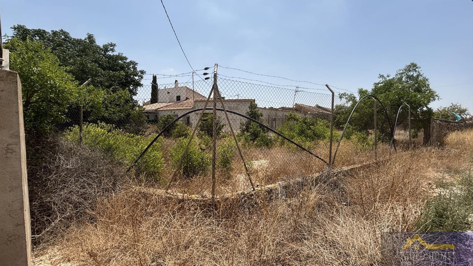 6 bedroom Finca/Country House for sale in Los Martinez del Puerto - € 219,500 (Ref: 9422217)