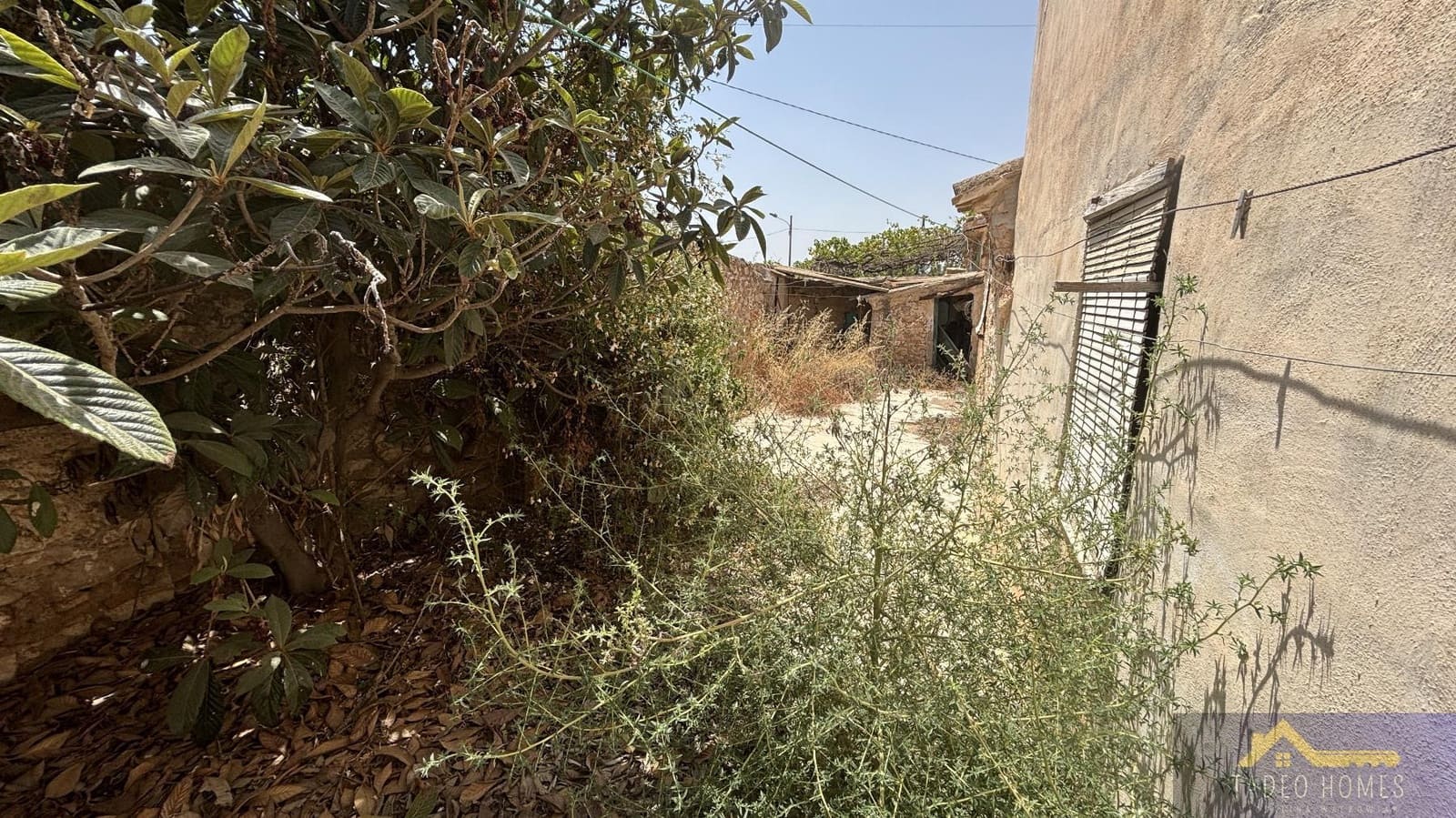 6 bedroom Finca/Country House for sale in Los Martinez del Puerto - € 219,500 (Ref: 9422217)