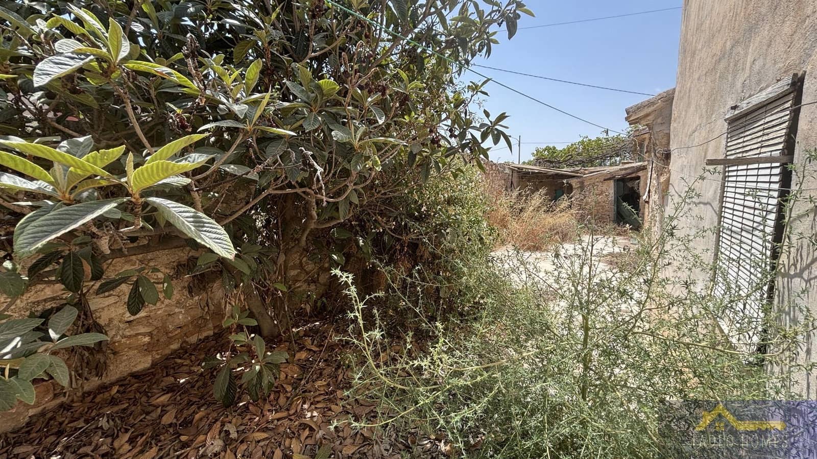 6 bedroom Finca/Country House for sale in Los Martinez del Puerto - € 219,500 (Ref: 9422217)