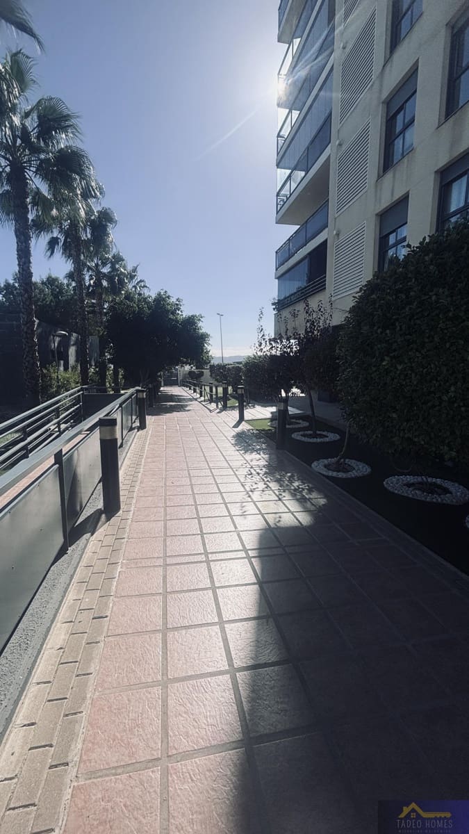 1 sypialnia Apartament do wynajęcia w Churra z basenem garażem - 1 000 € (Ref: 9422218)