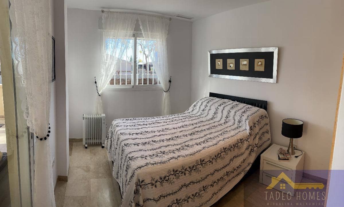   2 soveværelse   ferieLejlighed i Gea y Truyols   med   swimmingpool  garage  - € 700 (Ref: 9422228)