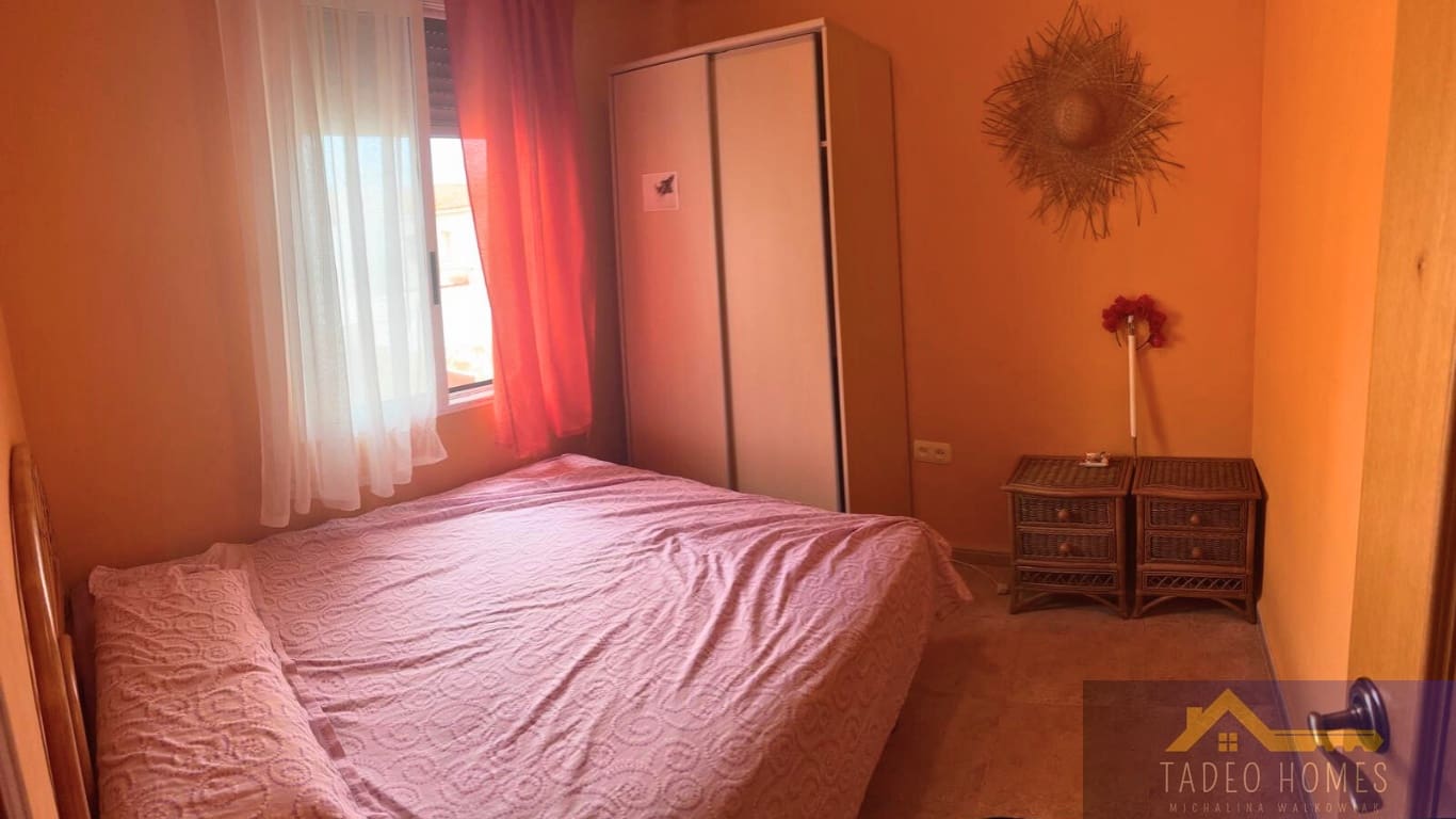 Comercial para venda em Islas Menores com garagem - 249 950 € (Ref: 9527953)