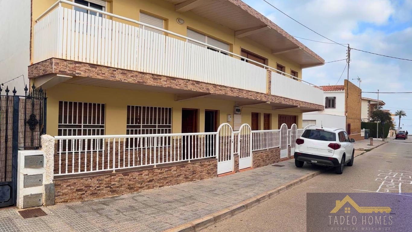 Comercial para venda em Islas Menores com garagem - 249 950 € (Ref: 9527953)