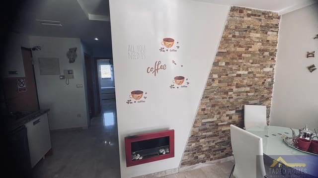 2 soverom Leilighet til salgs i Gea y Truyols, Murcia by med svømmebasseng garasje - € 85 000 (Ref: 9527955)