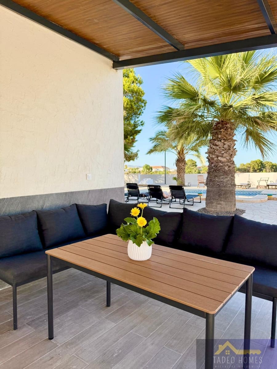 4 soveværelse Finca/Landehus til salg i Valle del Sol med garage - € 450.000 (Ref: 9622595)