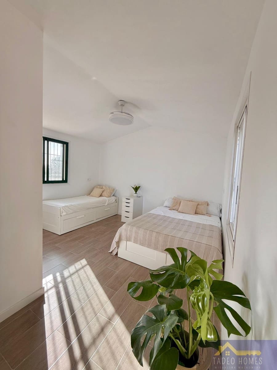 4 soveværelse Finca/Landehus til salg i Valle del Sol med garage - € 450.000 (Ref: 9622595)