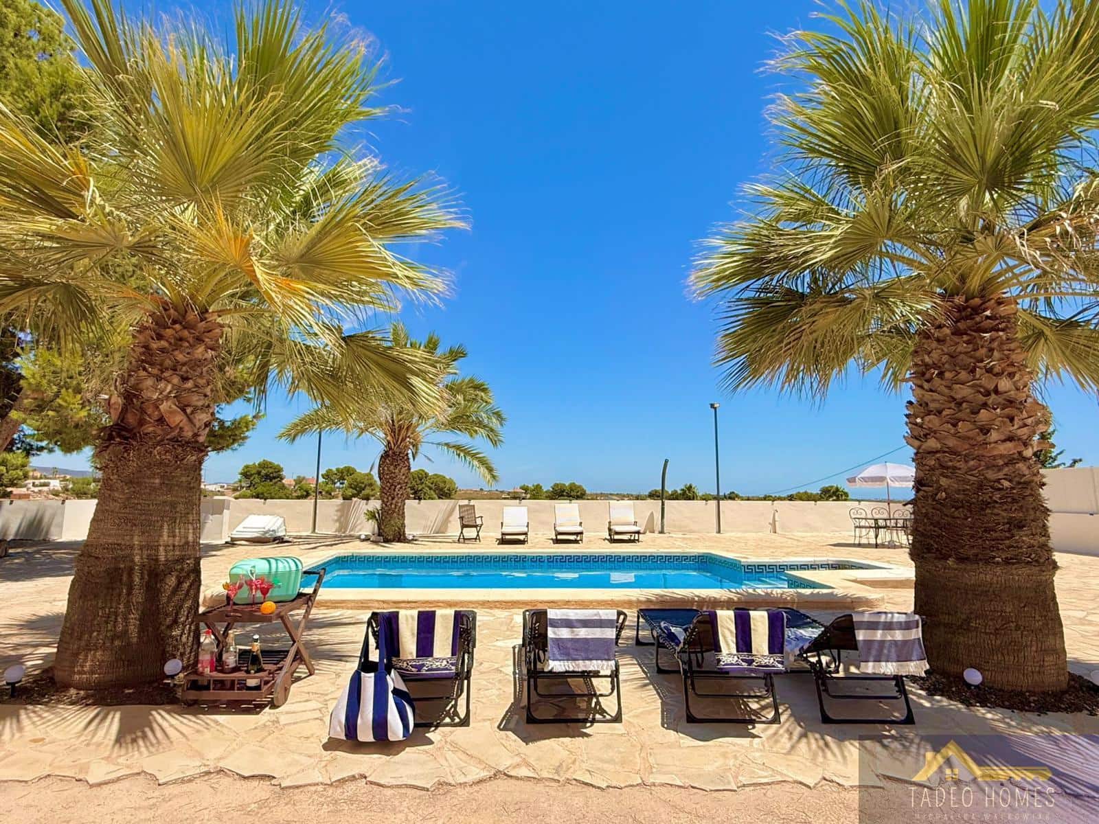 4 soveværelse Finca/Landehus til salg i Valle del Sol med garage - € 450.000 (Ref: 9622595)