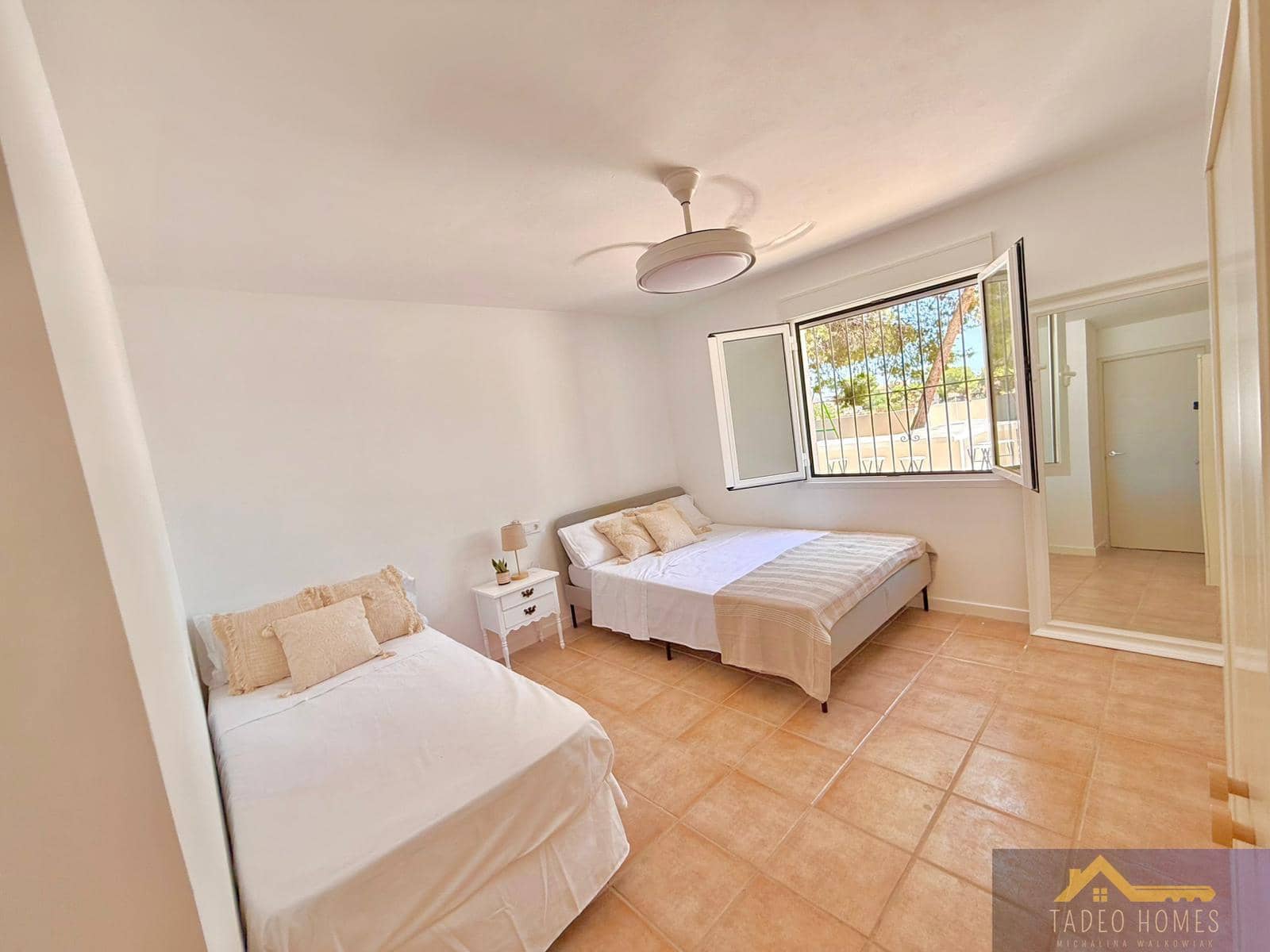 4 soveværelse Finca/Landehus til salg i Valle del Sol med garage - € 450.000 (Ref: 9622595)