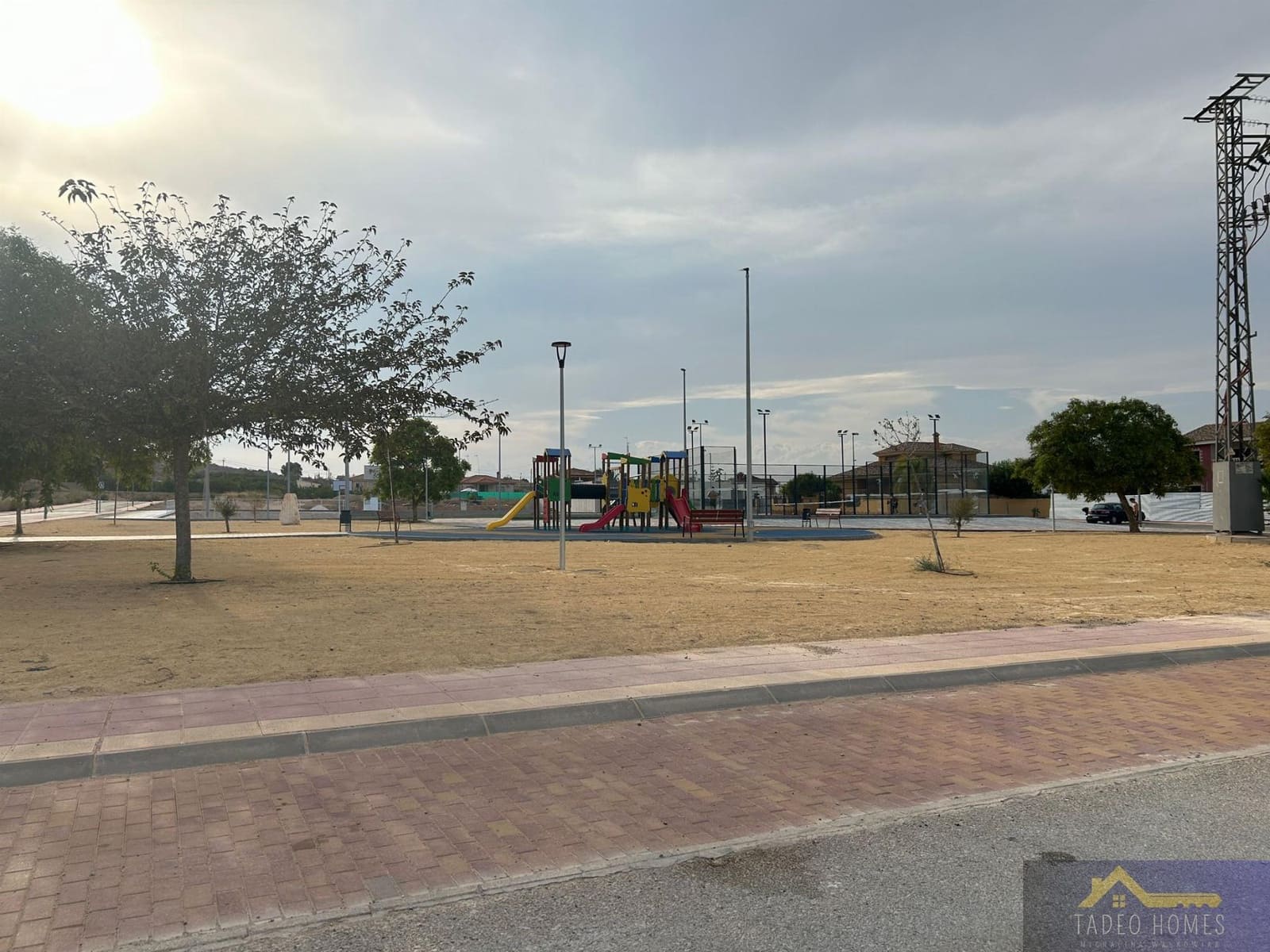 3 sypialnia Willa na sprzedaż w Fortuna z basenem garażem - 295 000 € (Ref: 9683845)