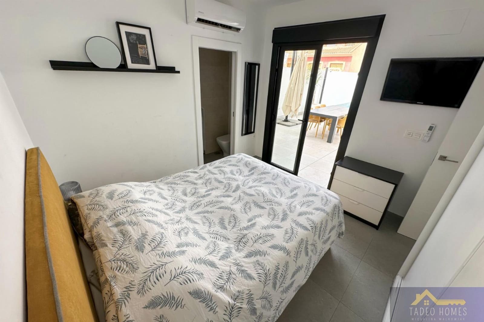 2 slaapkamer Villa te koop in Roldan met zwembad - € 269.500 (Ref: 9683846)