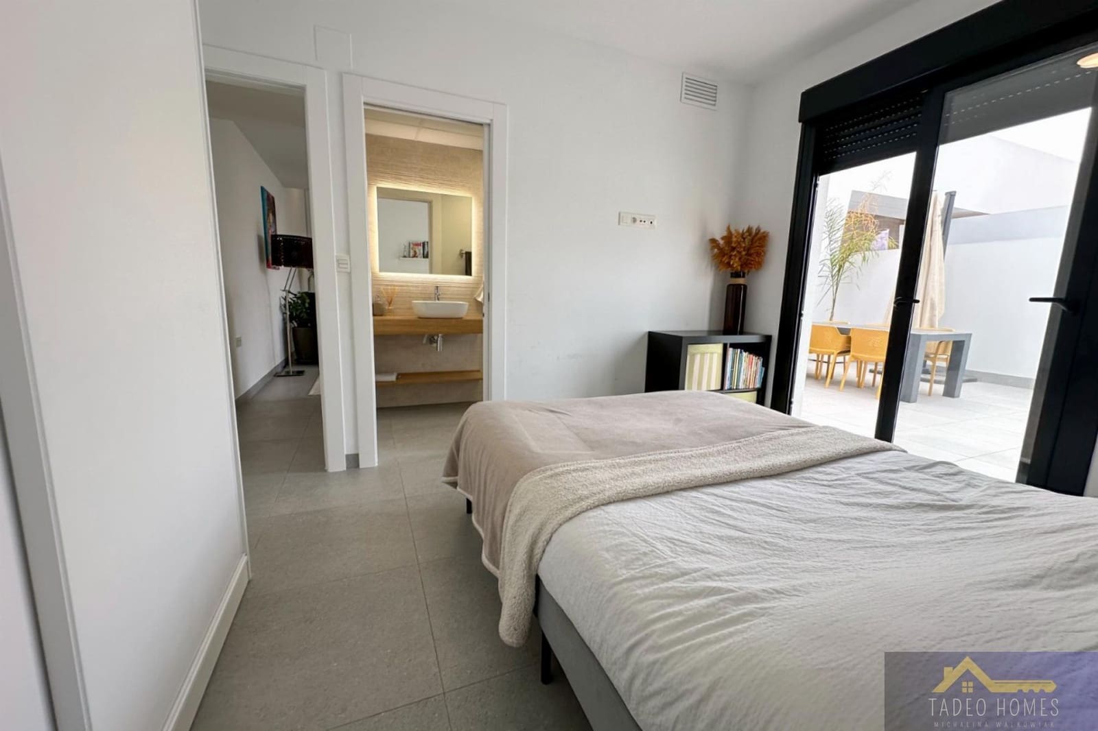 2 slaapkamer Villa te koop in Roldan met zwembad - € 269.500 (Ref: 9683846)