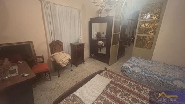 Casa de 6 habitaciones en Jumilla en venta con garaje - 249.950 € (Ref: 9683852)