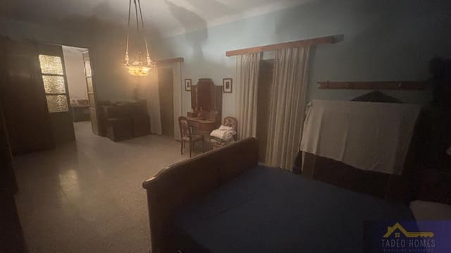 Casa de 6 habitaciones en Jumilla en venta con garaje - 249.950 € (Ref: 9683852)