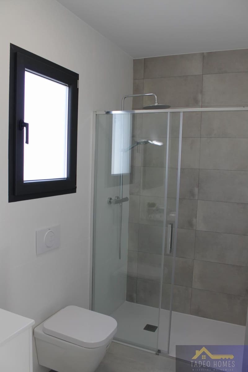 2 Zimmer Villa zu verkaufen in Roldan mit Pool - 311.900 € (Ref: 9804745)