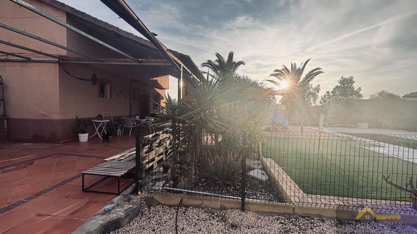 5 soveværelse Finca/Landehus til salg i Valle del Sol med swimmingpool garage - € 399.950 (Ref: 9804749)