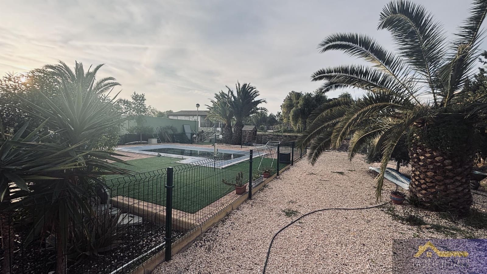 5 soveværelse Finca/Landehus til salg i Valle del Sol med swimmingpool garage - € 399.950 (Ref: 9804749)