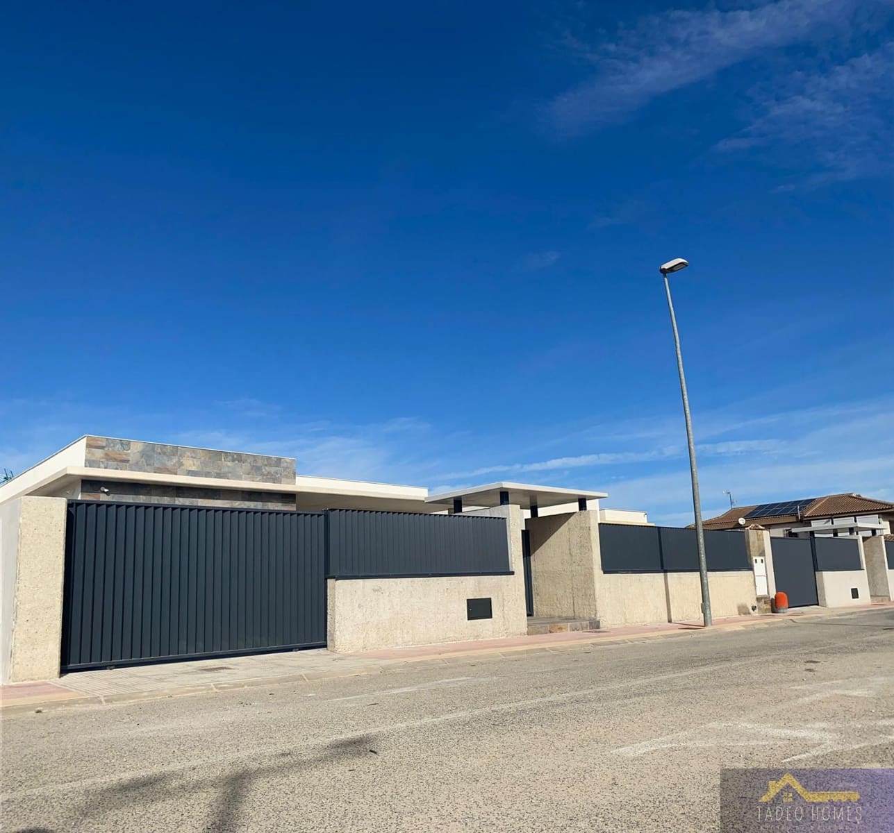 3 soverom Villa til salgs i Fortuna med svømmebasseng garasje - € 295 000 (Ref: 9804757)