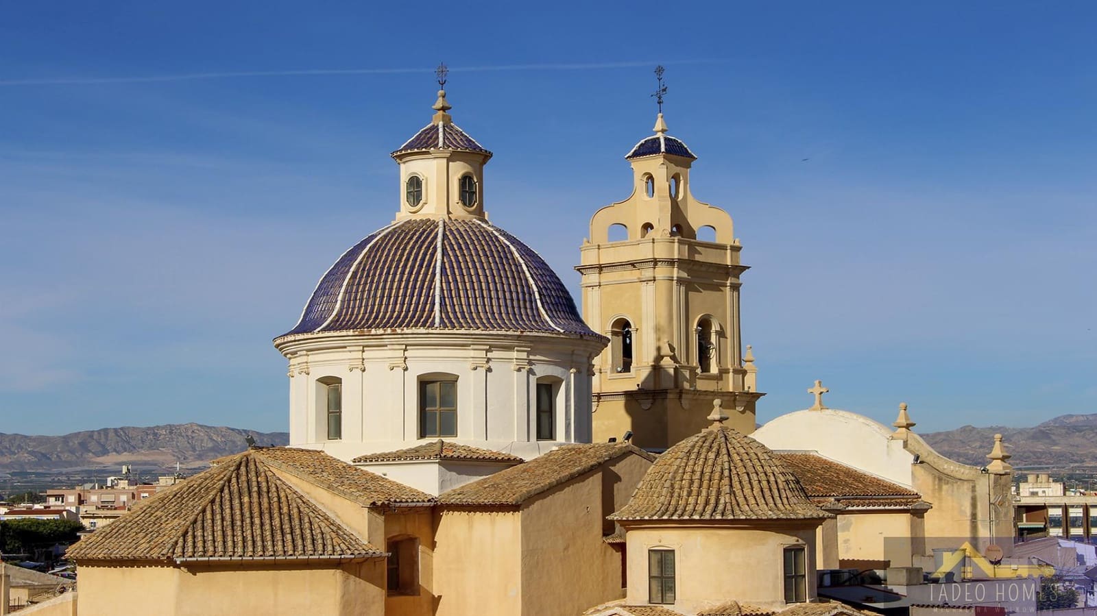 3 bedroom Semi-detached Villa for sale in Cox with pool - € 235,000 (Ref: 9804763)