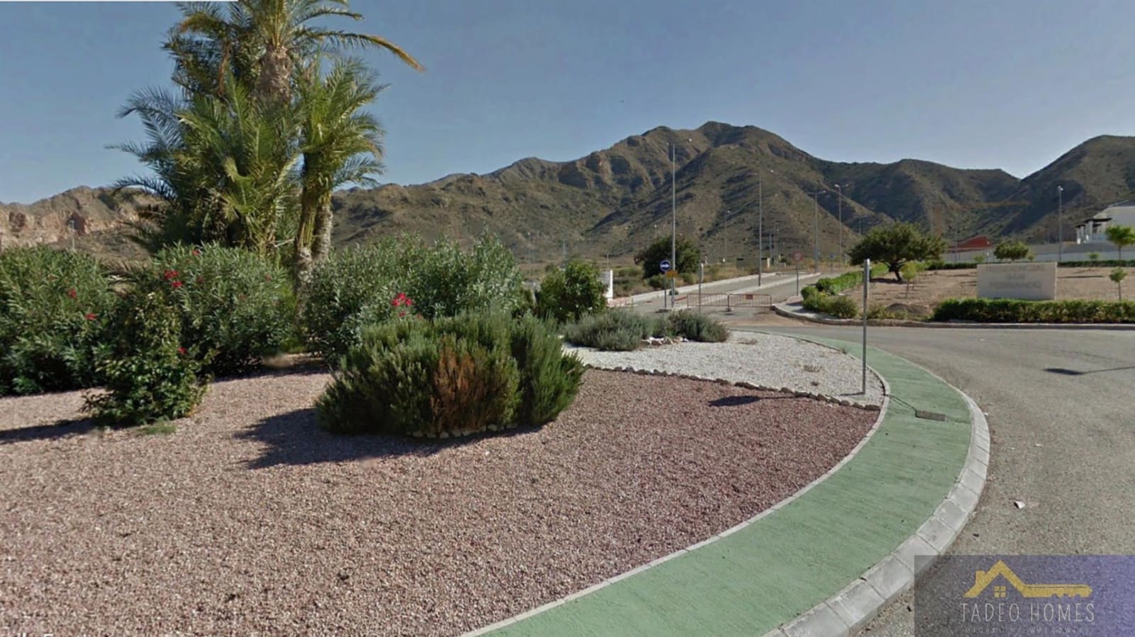 3 bedroom Semi-detached Villa for sale in Cox with pool - € 235,000 (Ref: 9804763)