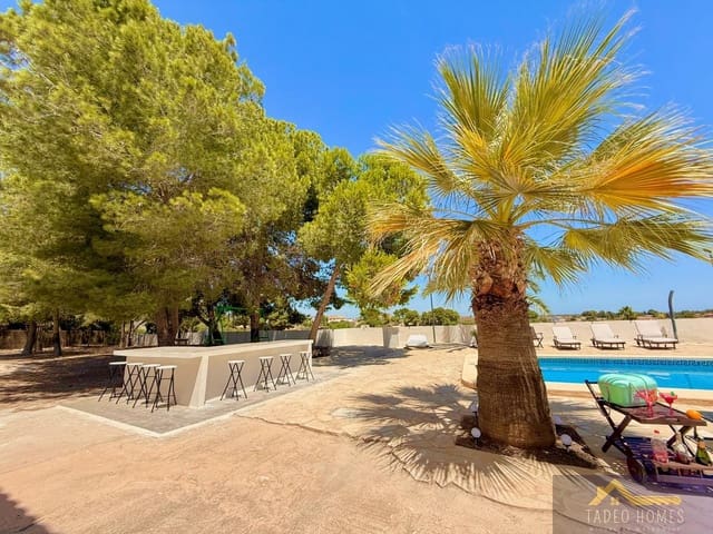 4 soveværelse Finca/Landehus til salg i Valle del Sol, Murcia by med garage - € 450.000 (Ref: 9855900)