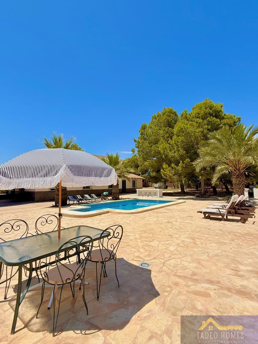 4 soveværelse Finca/Landehus til salg i Valle del Sol med garage - € 450.000 (Ref: 9855900)