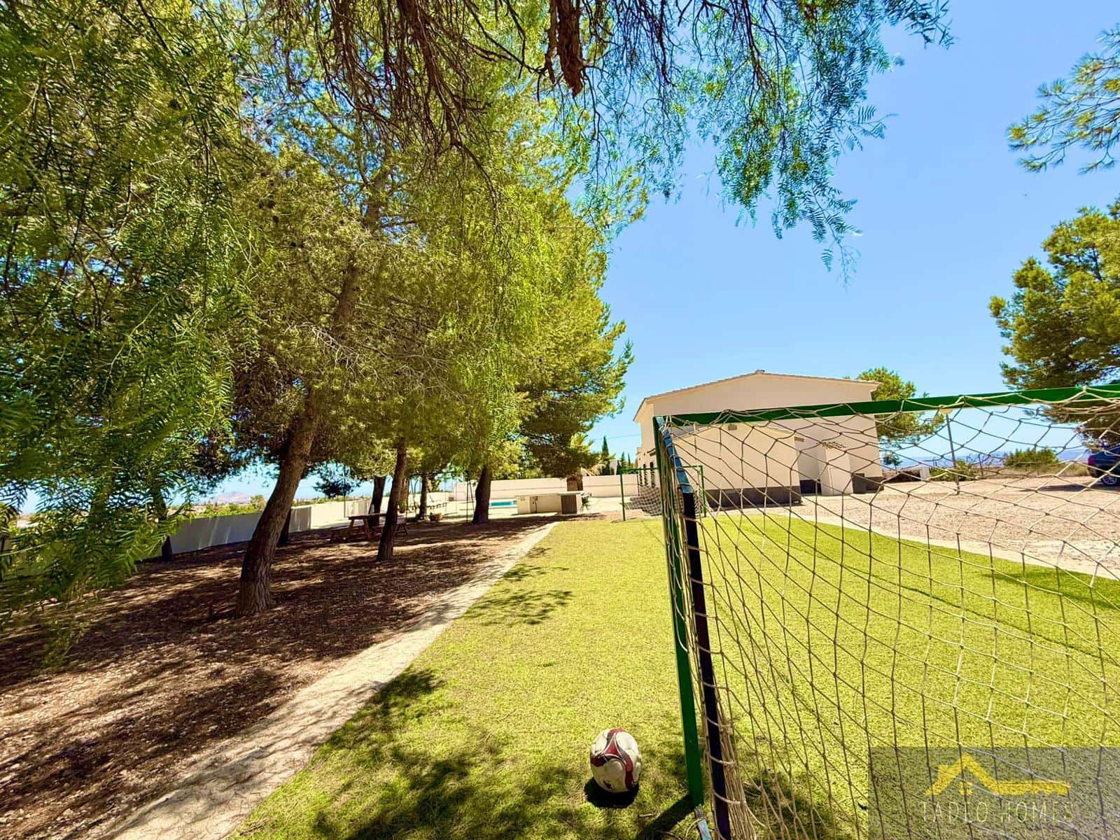 4 soveværelse Finca/Landehus til salg i Valle del Sol med garage - € 450.000 (Ref: 9855900)