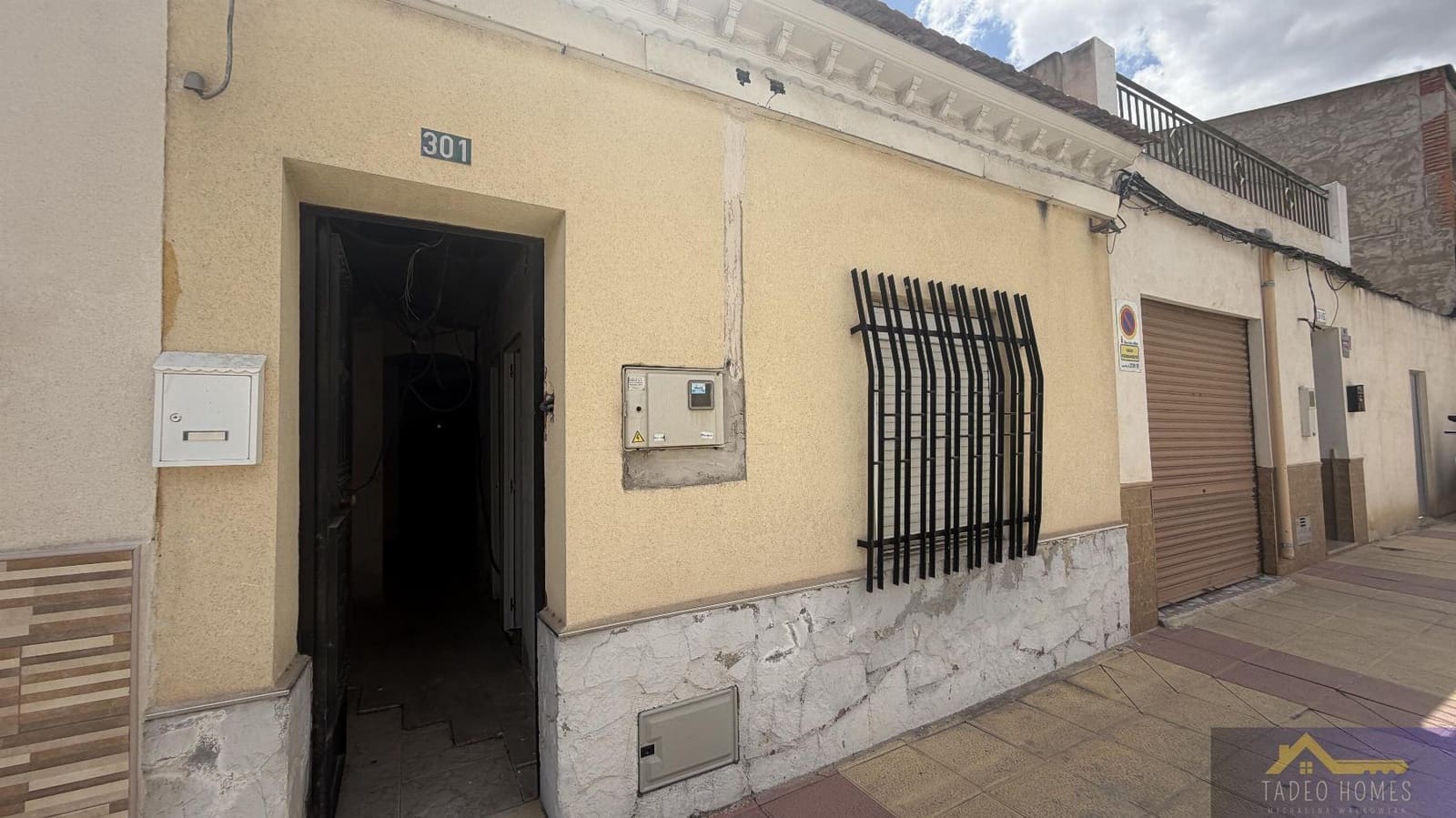3 bedroom Semi-detached Villa for sale in Murcia city - € 60,000 (Ref: 9913446)
