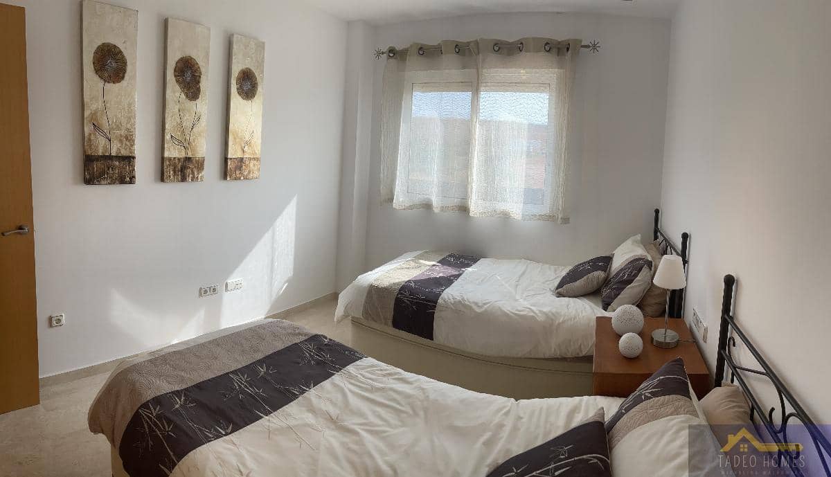 Apartamento de 3 habitaciones en Gea y Truyols en venta con piscina garaje - 160.000 € (Ref: 9979136)
