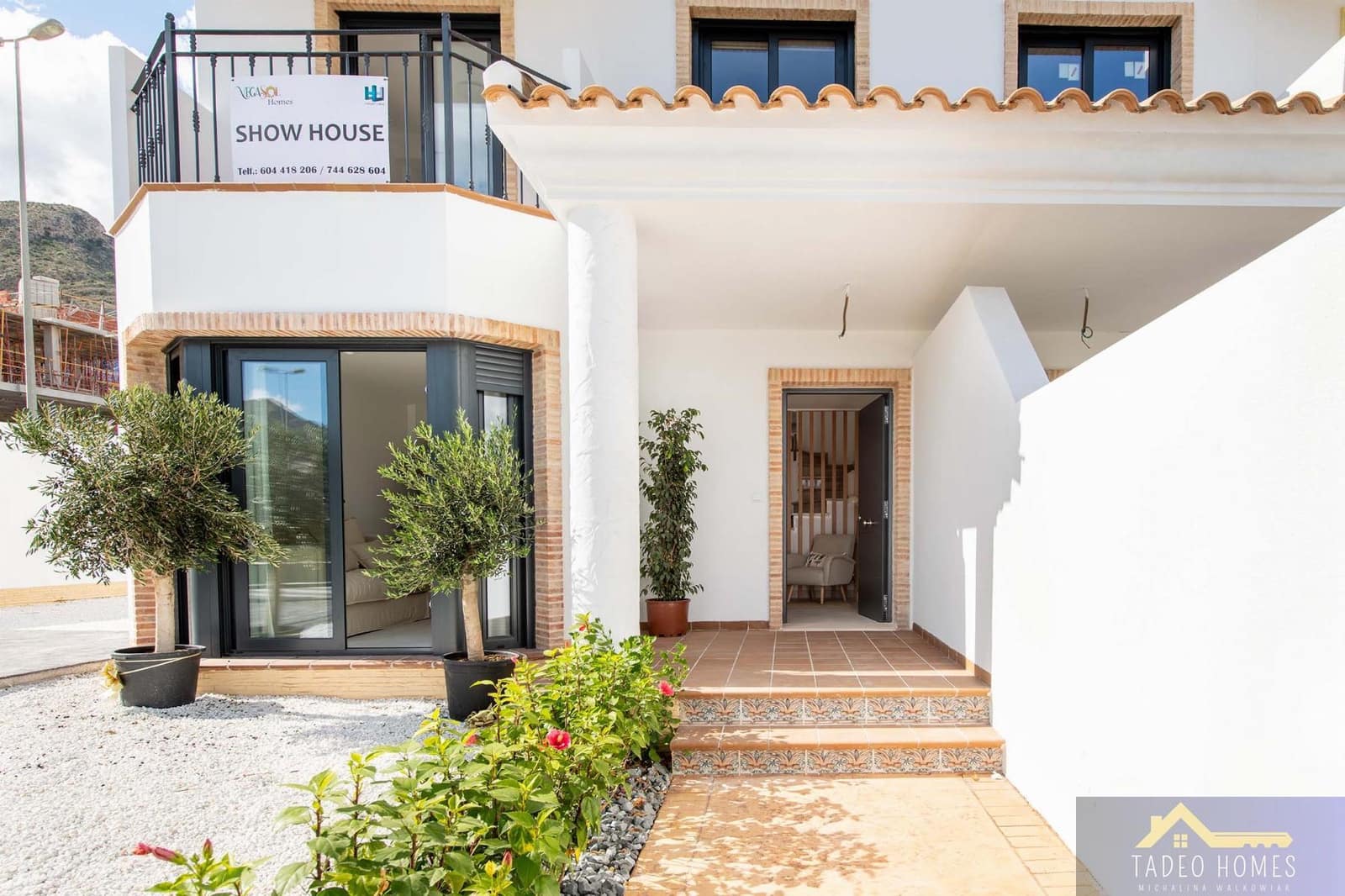 2 bedroom Semi-detached Villa for sale in Cox with pool - € 229,000 (Ref: 9979142)