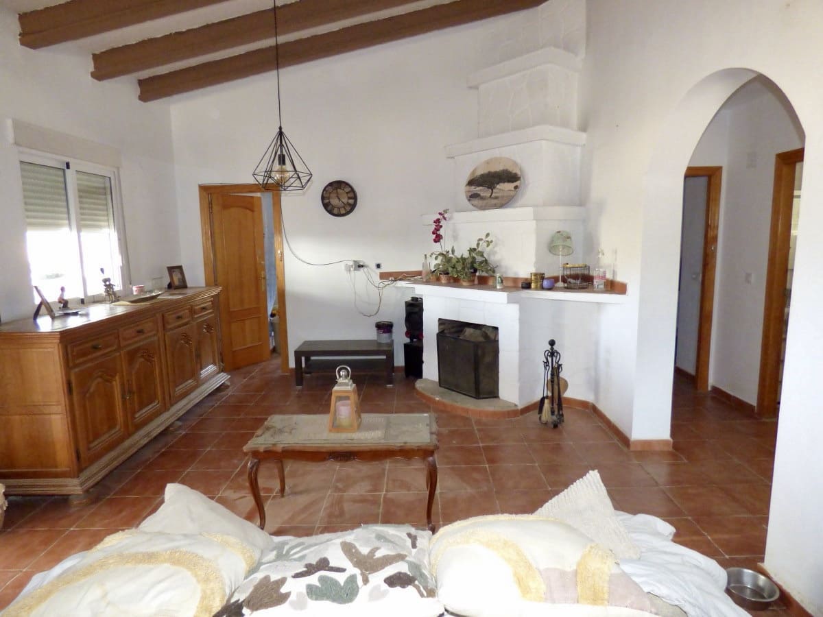 3 bedroom Villa for sale in Relleu with garage - € 249,500 (Ref: 10130549)