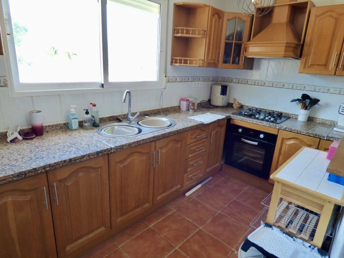 3 bedroom Villa for sale in Relleu with garage - € 249,500 (Ref: 10130549)