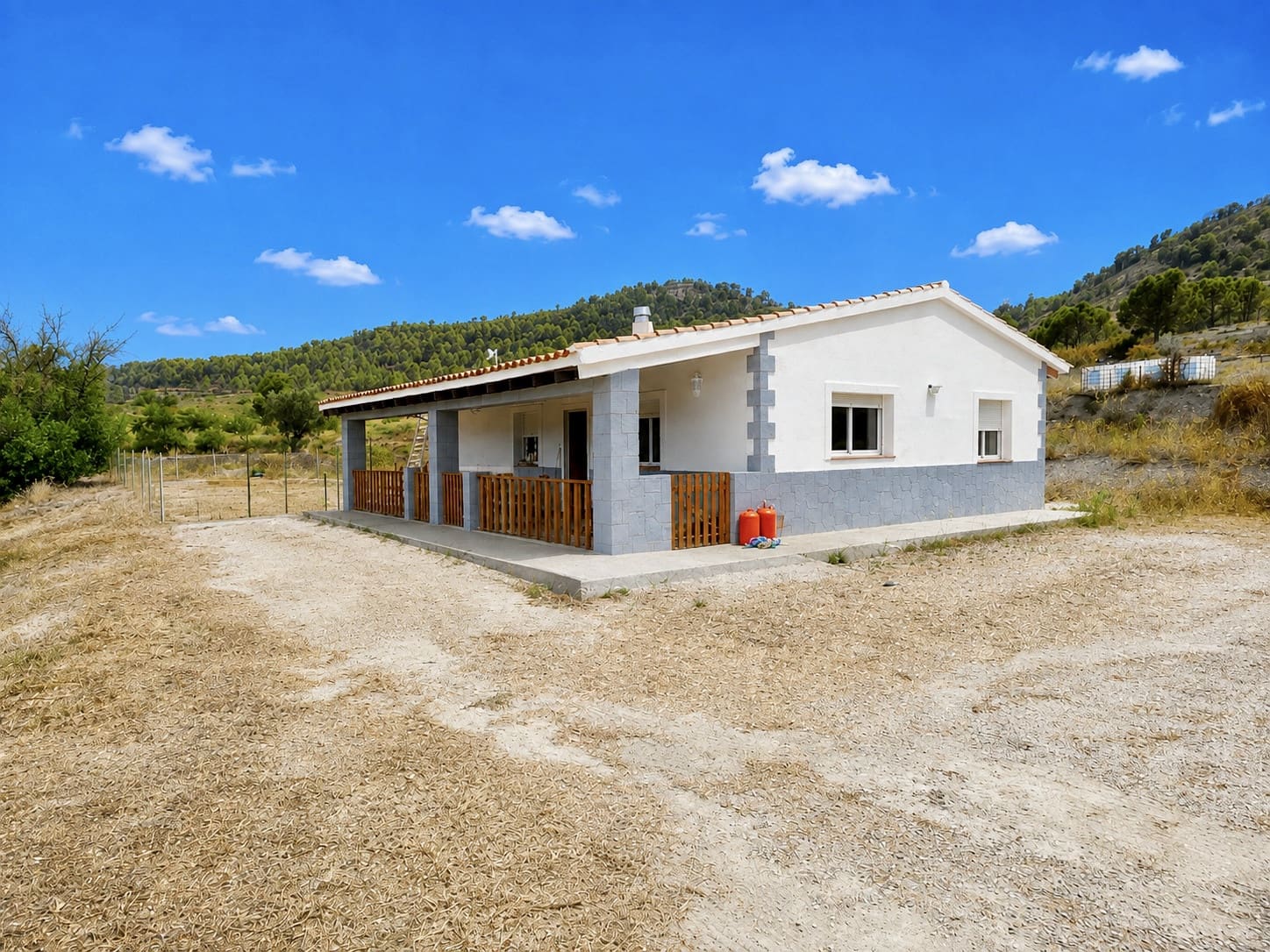 3 bedroom Villa for sale in Relleu with garage - € 249,500 (Ref: 10130549)