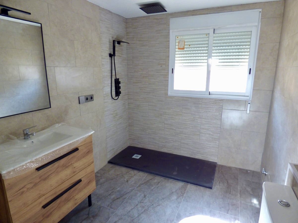 5 bedroom Townhouse for sale in Orxeta with garage - € 310,000 (Ref: 10167870)