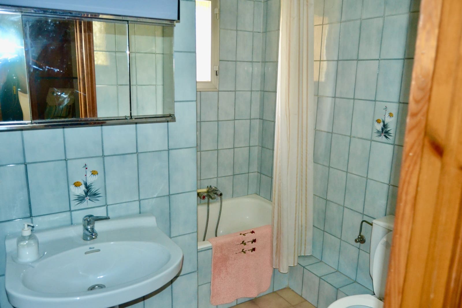 6 bedroom Villa for sale in La Villajoyosa / Vila Joiosa with pool garage - € 350,000 (Ref: 7864851)