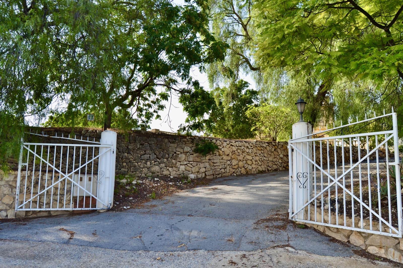 6 bedroom Villa for sale in La Villajoyosa / Vila Joiosa with pool garage - € 350,000 (Ref: 7864851)