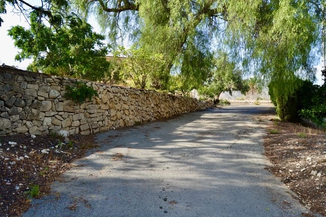 6 bedroom Villa for sale in El Secanet - Hacienda del Sol, La Villajoyosa / Vila Joiosa with pool garage - € 350,000 (Ref: 7864851)